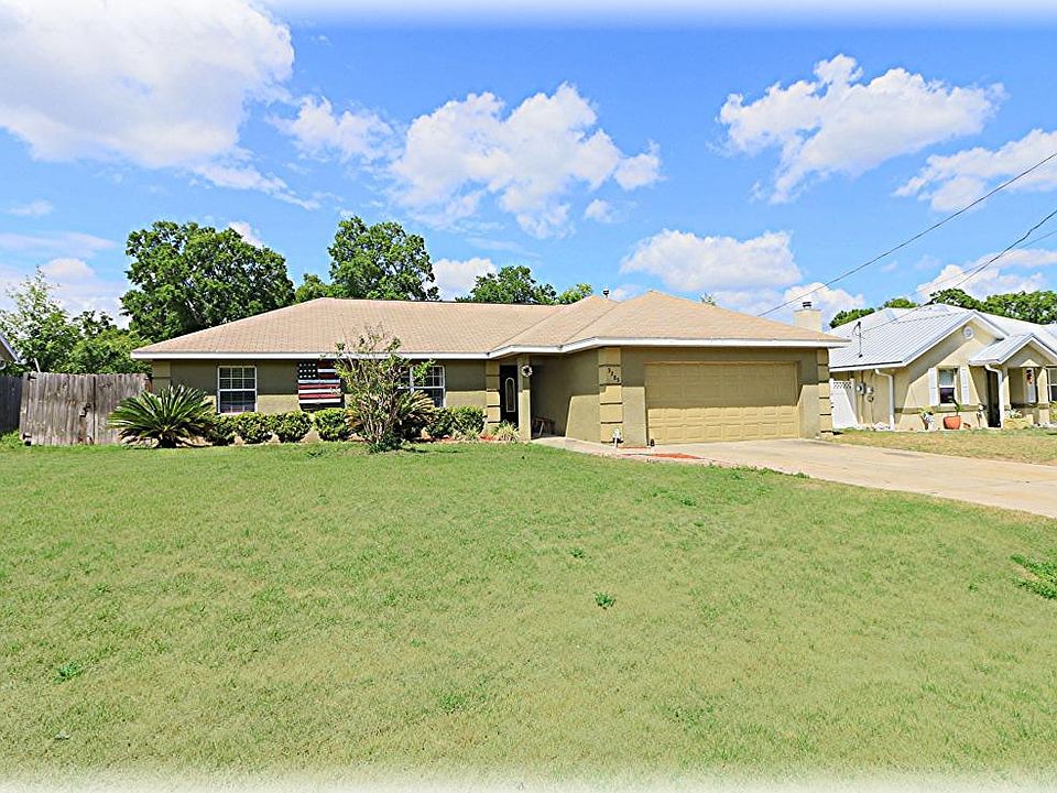 1st image of 3385 NE 41st Pl