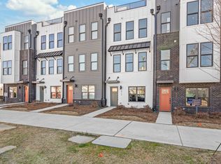 417 Blairhill Rd, Charlotte, NC 28217