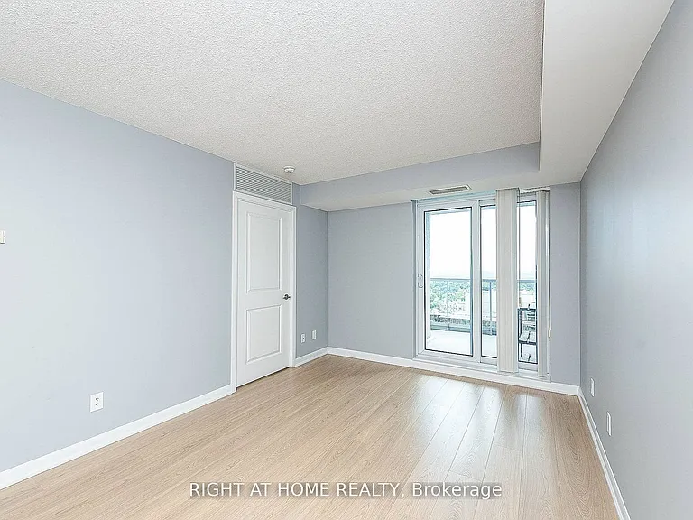 4978 Yonge St #2105 — Photo 8