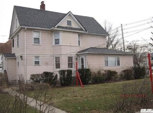 59 S Bayview Ave, Freeport, NY 11520