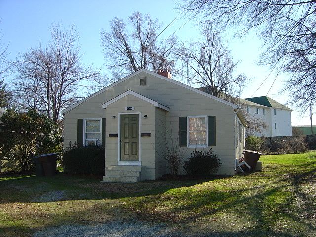 1st image of 1709 Sherwood St APT A