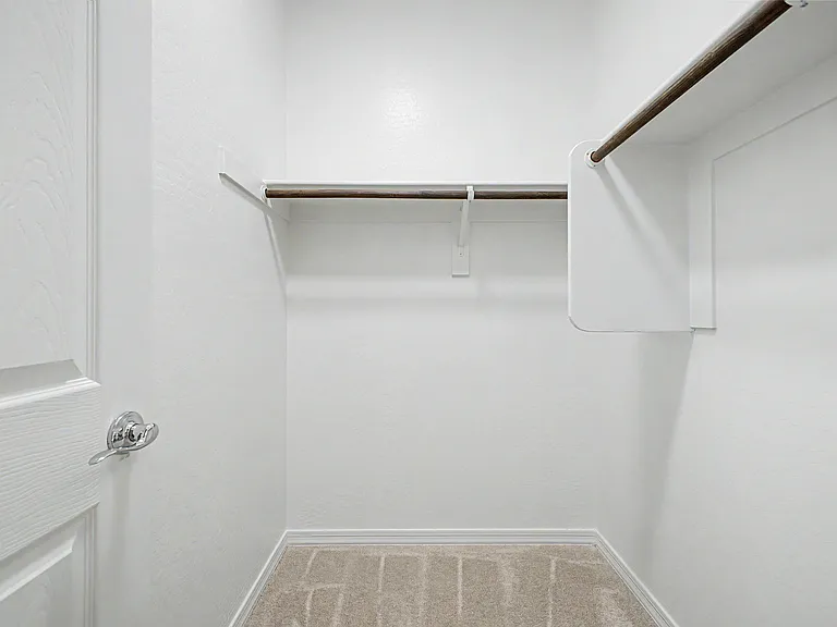1360 W Joshua Tree Ave — Photo 4