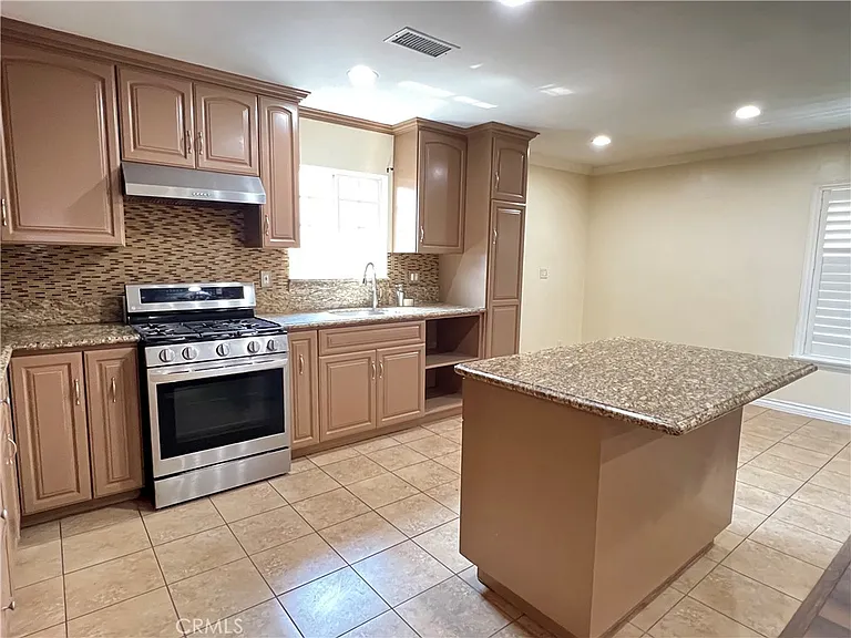 9219 Danbridge St — Photo 3
