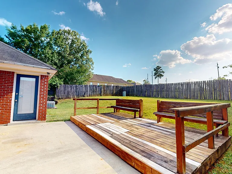 860 Autumn Ridge Rd — Photo 25
