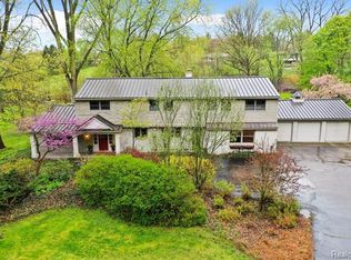 6630 Castle Dr, Bloomfield Hills, MI