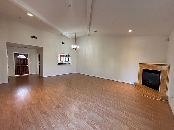 2nd image of 2930 Fairway Ave Unit 305