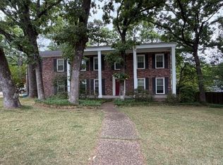 4 Riding Rd, Little Rock, AR 72227
