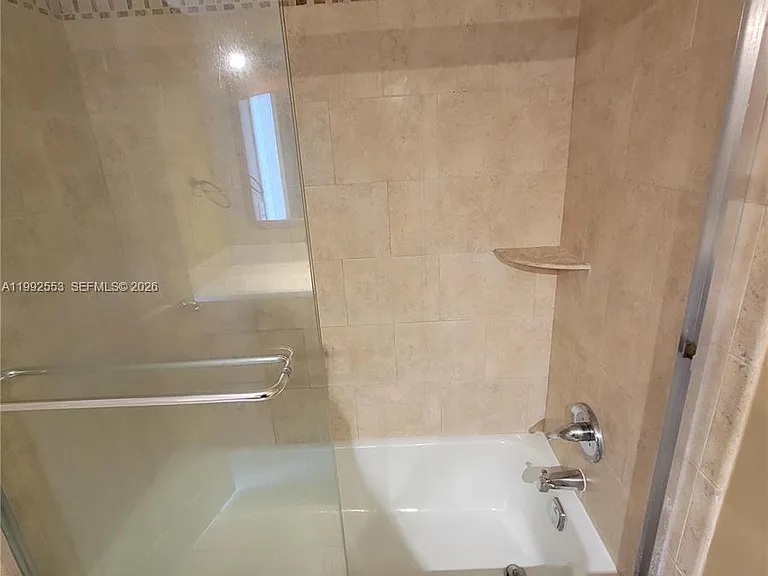 2020 NE 135th St #904 — Photo 5