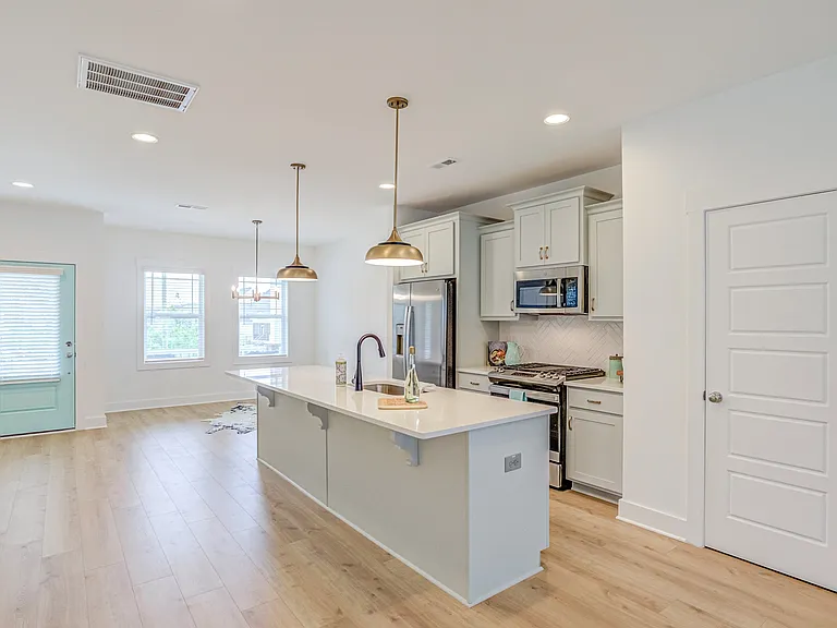 6403 Taylor Rd — Photo 11