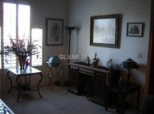 3rd image of 2256 Marlboro Dr