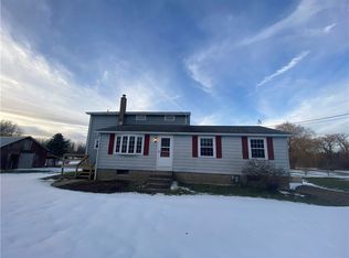 9092 Middle Rd, Lake City, PA 16423