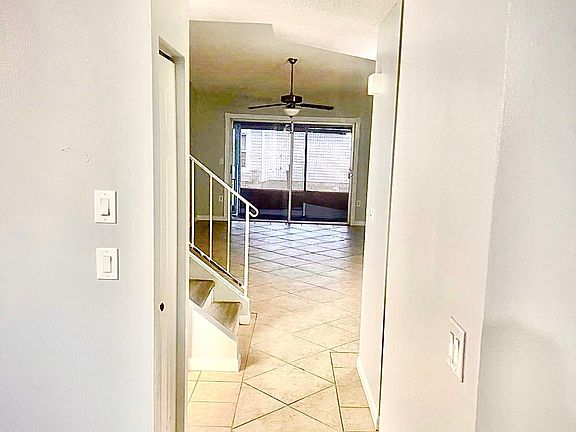 3rd image of 3099 Beecher Dr E APT B