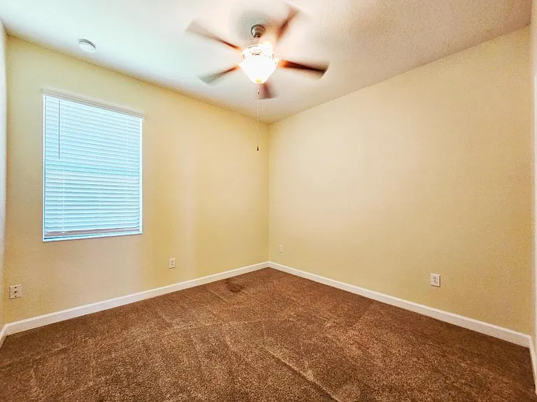 7468 Fairgrove Ave — Photo 25