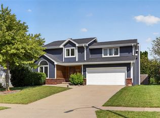 1221 64th St, West Des Moines, IA 50266
