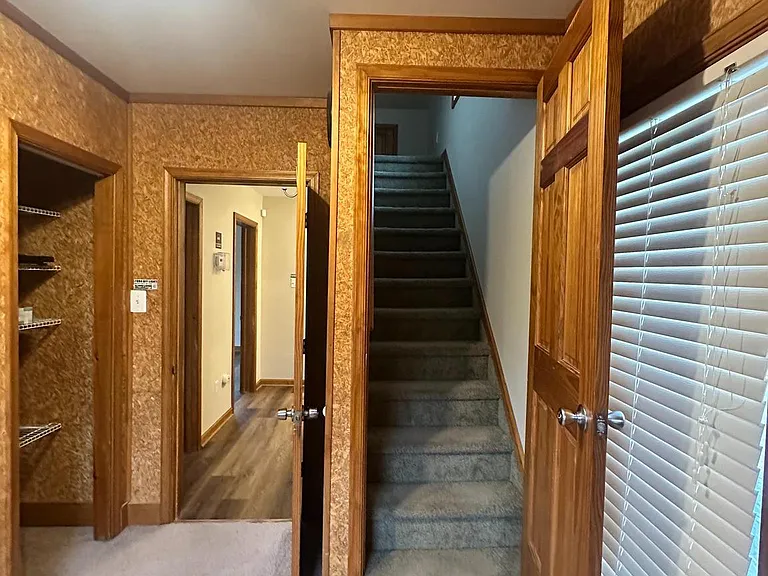 700 Schiller Ave — Photo 18