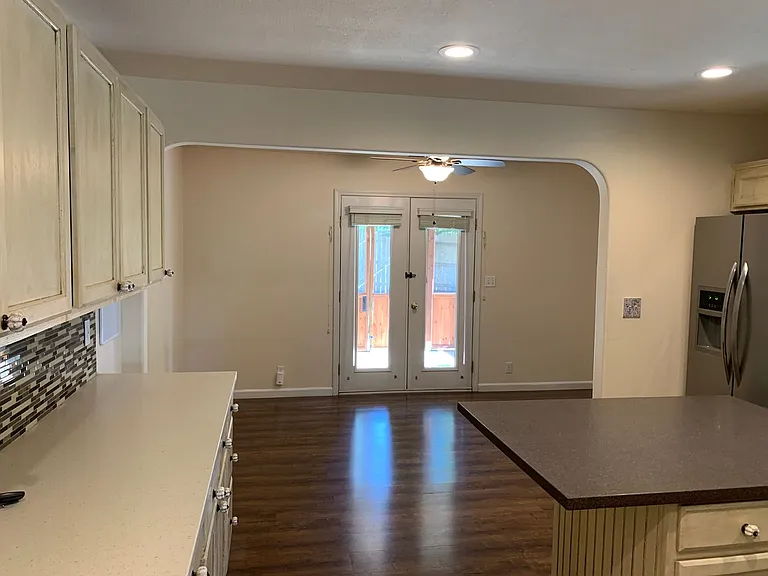 2088 Marilyn Dr — Photo 8