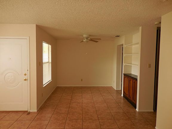 5th image of 4700 Echo Bend Cir