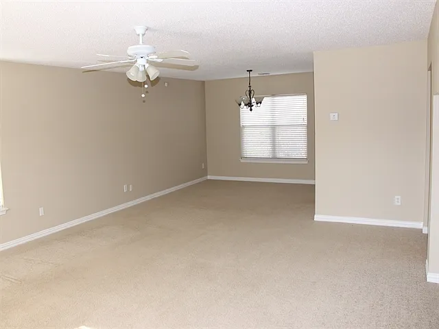 3352 Chapel Wood Ct — Photo 4