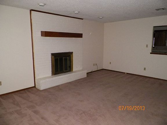 3rd image of 4816 NW Motif Manor Blvd APT A