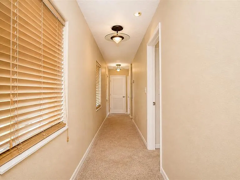 357 Fairway Pointe Cir — Photo 29