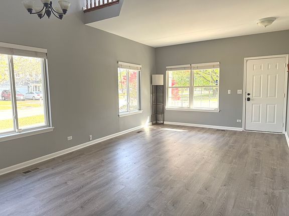 3rd image of 2603 Idaho Rd