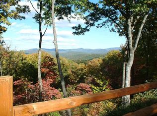 579 Paramount Pl, Ellijay, GA 30536