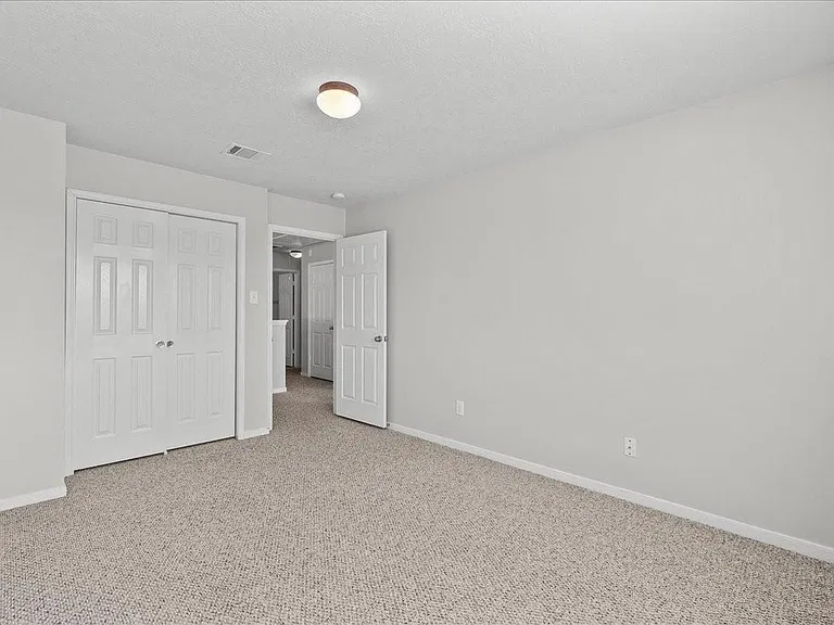 7535 Park Bend Ln — Photo 20