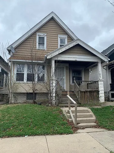 3264 N 25th St Photo 1