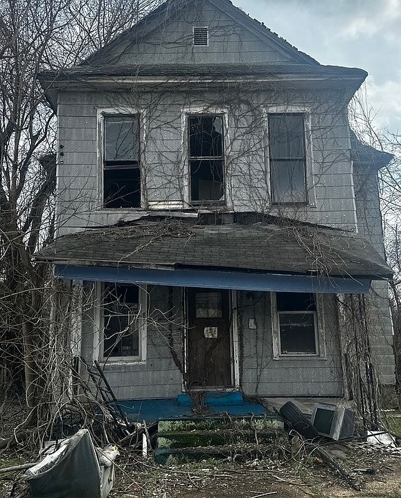 1st image of 811 22nd St