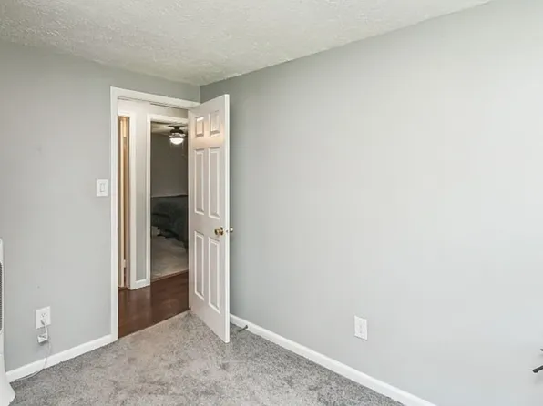 15337 Edgehill Dr, Dumfries, VA 22025