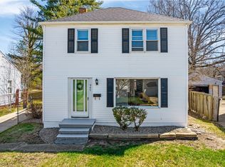 947 Roslyn Ave, Akron, OH