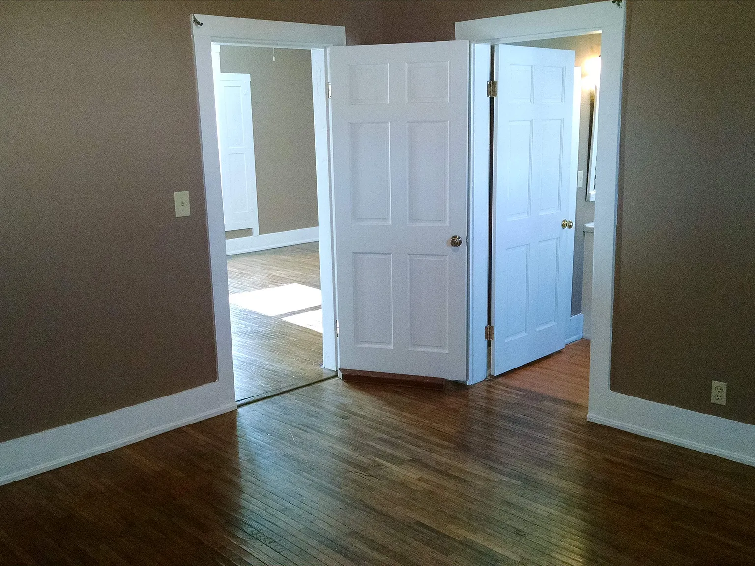 1 bed, 900 sqft, $675 — Photo 4