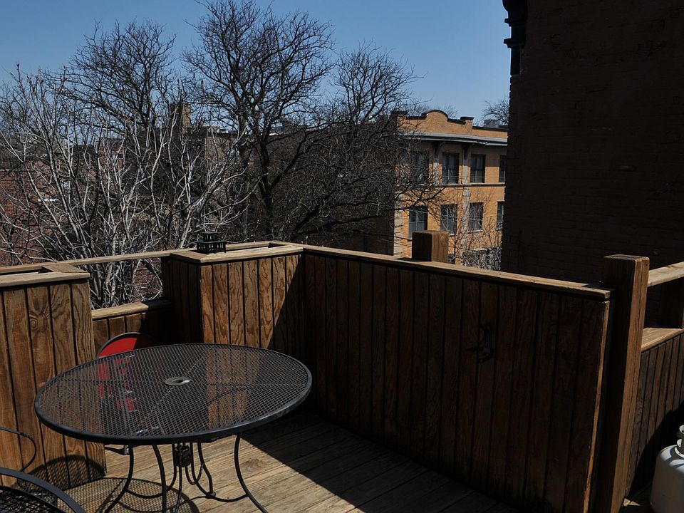 another view of sun deck