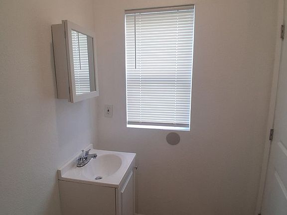 4th image of 501 N Avenue 50 #501-1/8