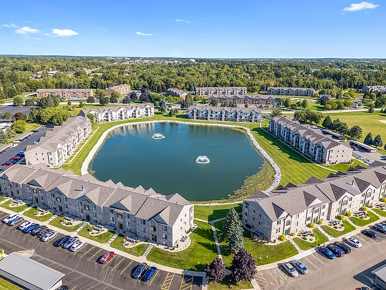 Oak Shores Apartments — Photo 38