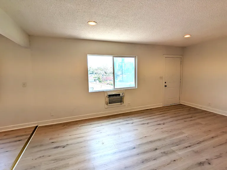 7226 Troost Ave #5 — Photo 5