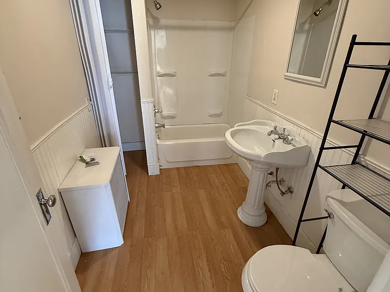 595 Chestnut St #1 — Photo 20