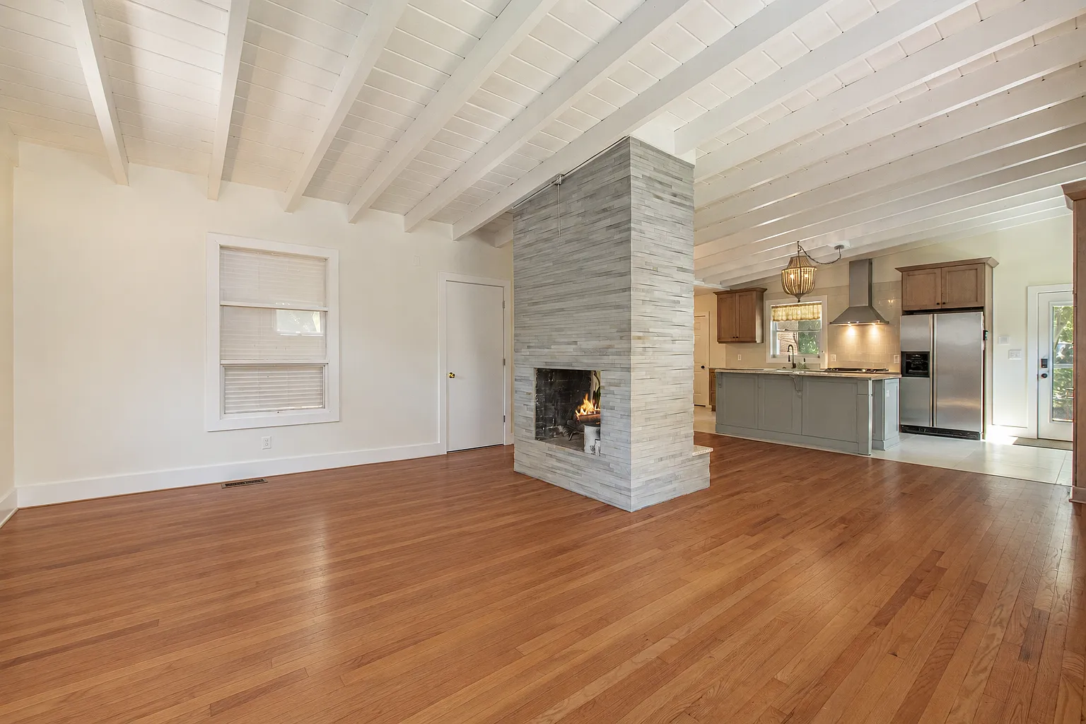 3 bed, 1568 sqft, $3,250 — Photo 3