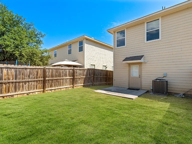 4915 Appleseed Ct — Photo 21