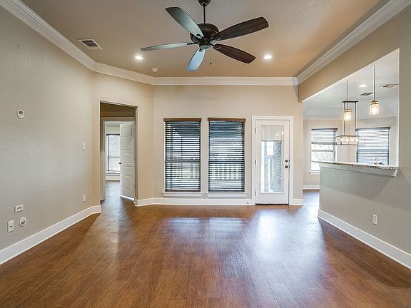 4th image of 110 Hummingbird Ln