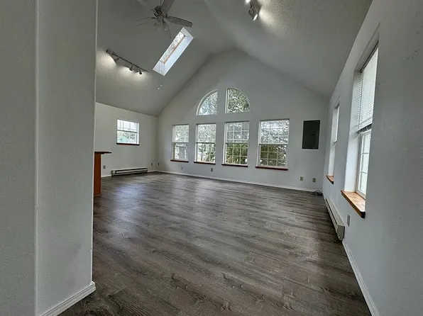 1701 Pacific Ave N, Long Beach, WA 98631