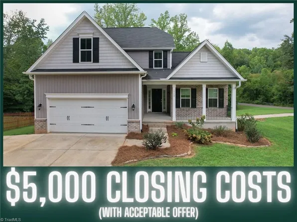 1728 Valley Brook Ct, Clemmons, NC 27012
