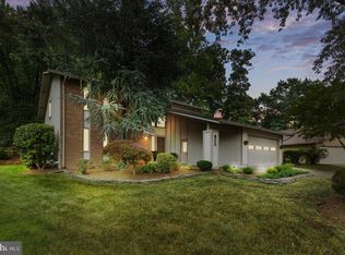 9011 Fort Craig Dr, Burke, VA 22015