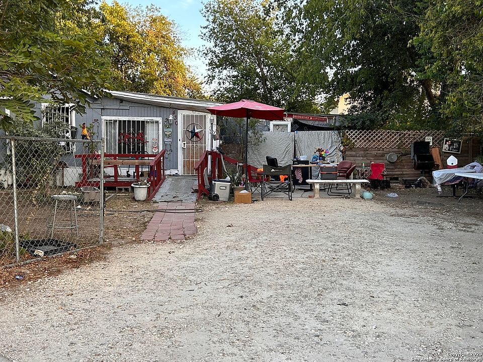 1st image of 430 E HUFF AVE