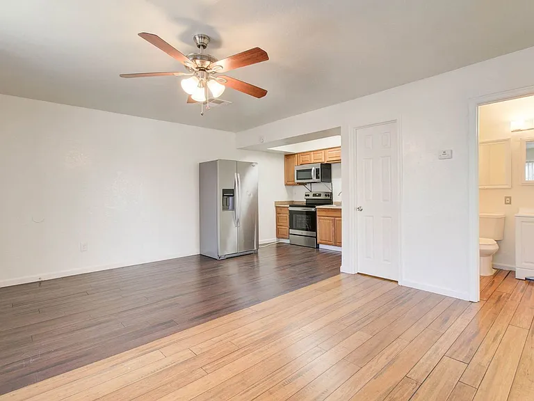 1501 E Roosevelt St #2 — Photo 11