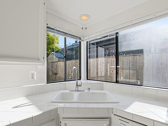 5th image of 2700 Pike Drive