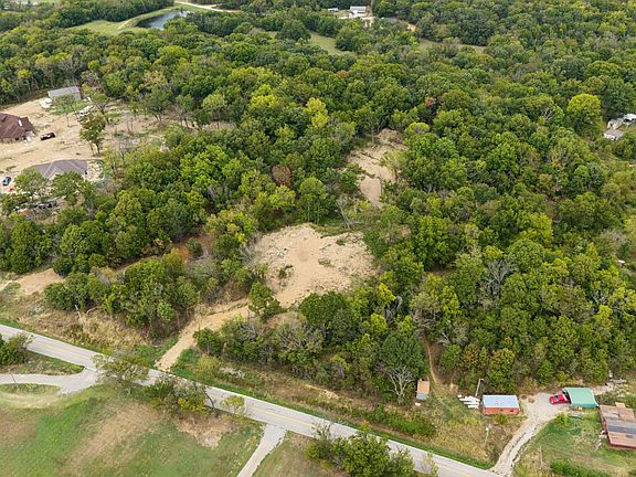 2nd image of 19139 E 370th Rd
