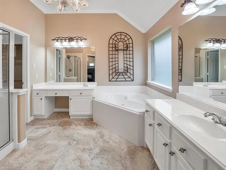2711 Sica Hollow Ln — Photo 26