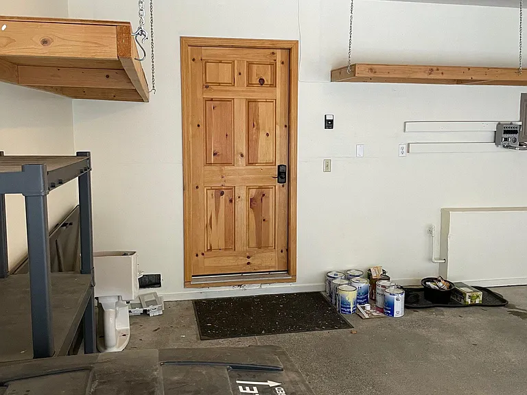 2533 Lahonda Dr #9 — Photo 8