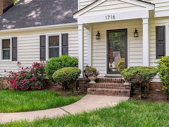 2nd image of 1716 Lancashire Dr